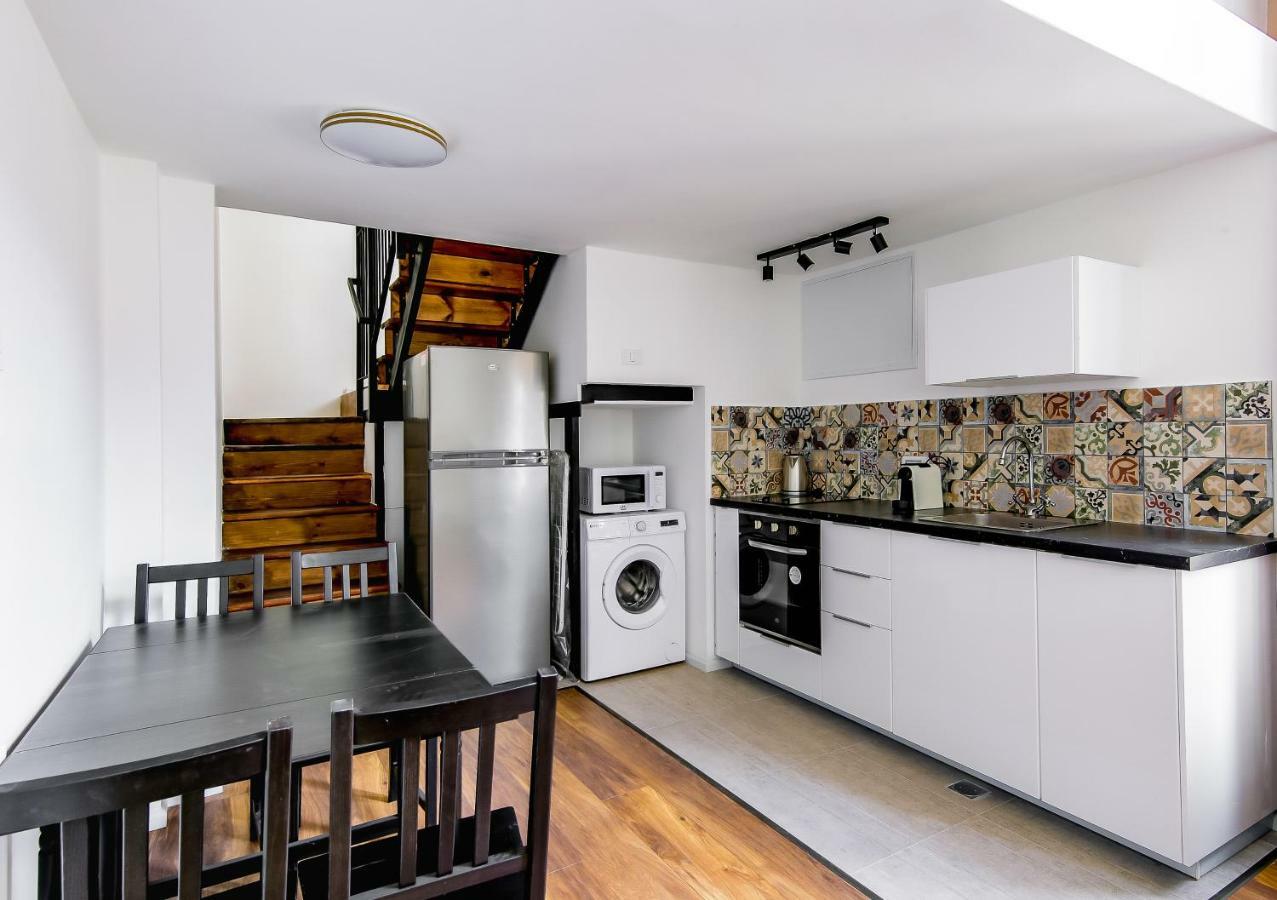 House Of Palm - One Of A Kind Apartment Tel Aviv Room photo